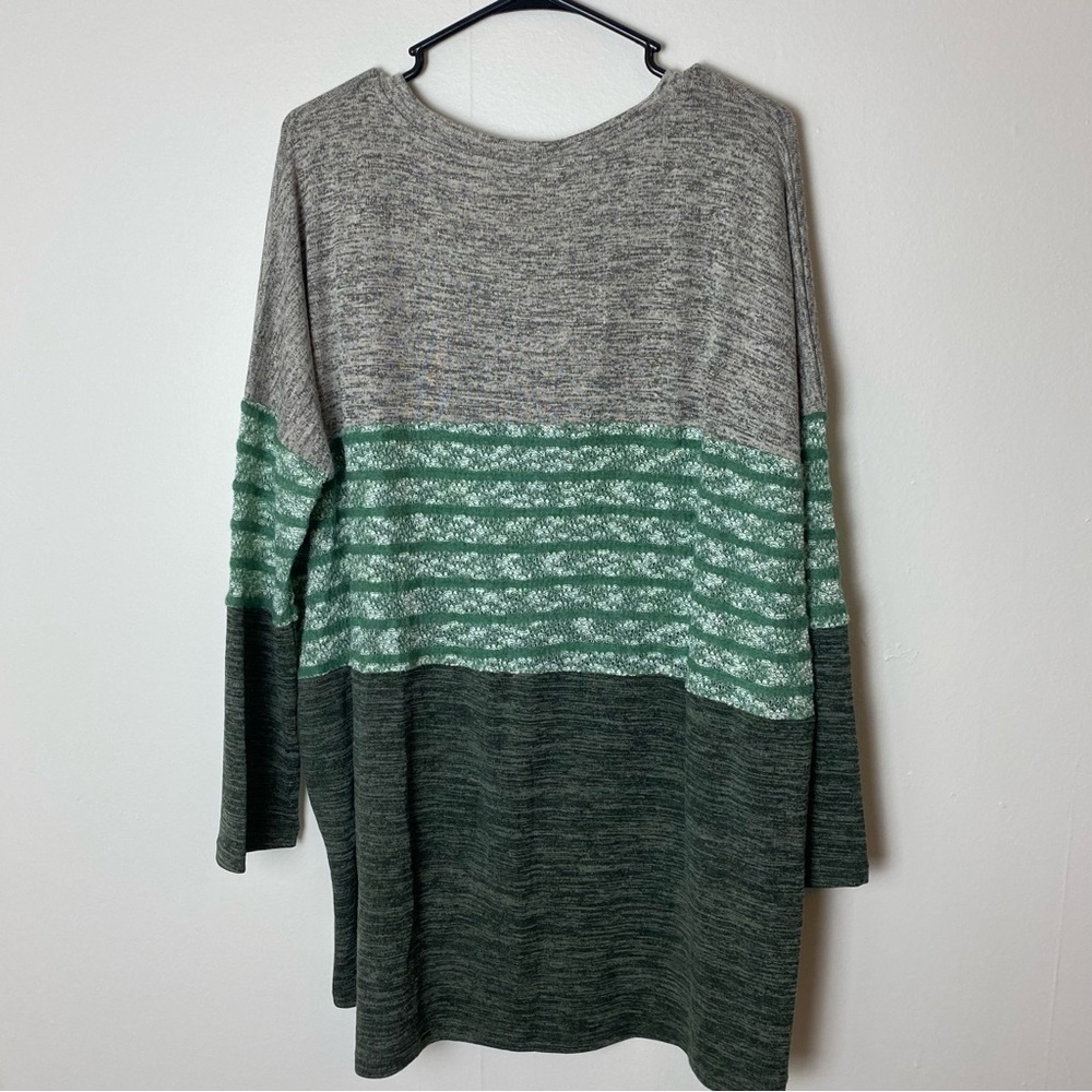 Umgee NWT Color Block Striped Front Knotted Hem T… - image 8